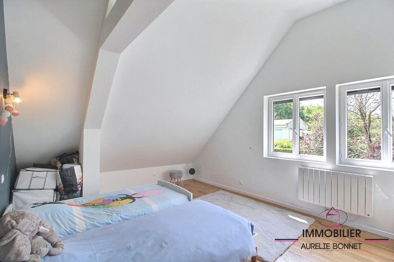 Maison - 93 m² - 5 pièces