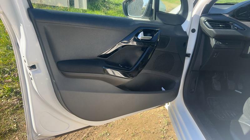 Peugeot 208 I 1.6 BlueHdi 75 Active Business