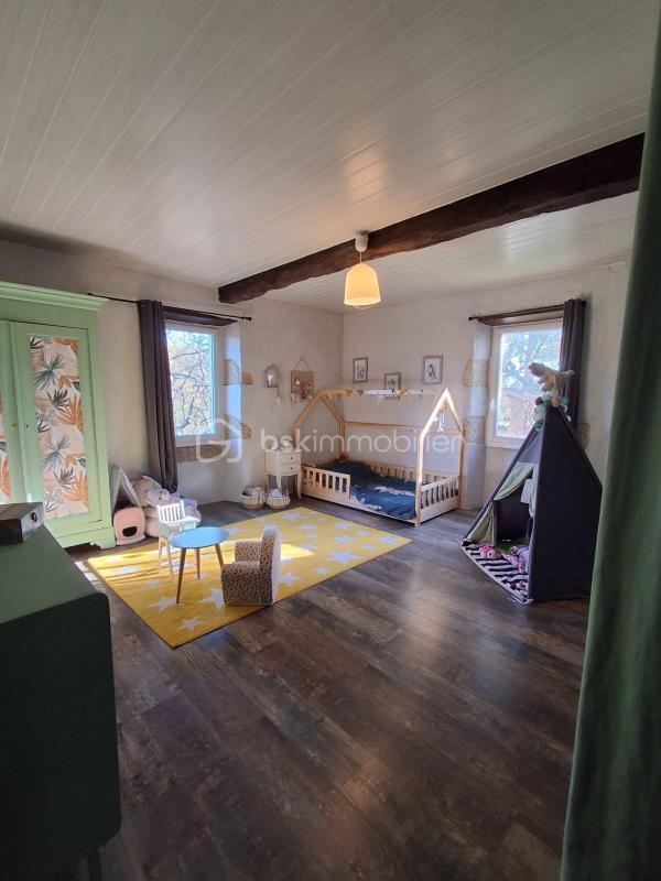 Maison ancienne - 222 m² - 7 pièces