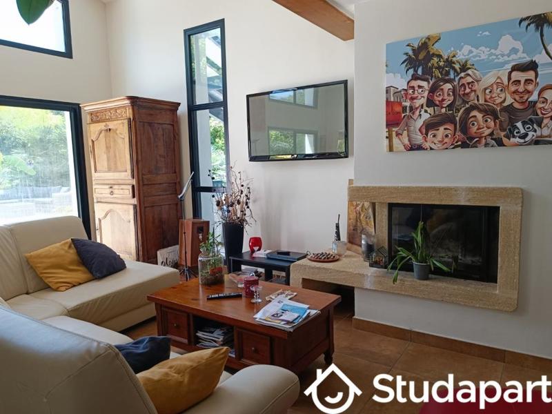 Chambre - 15 m² - 1 pièce