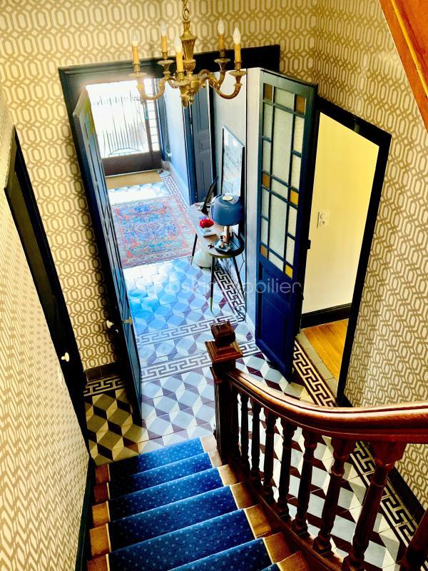 Maison de maîtres - 480 m² - 9 pièces