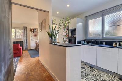 Appartement - 100 m² - 4 pièces