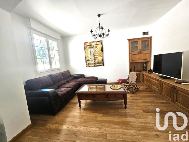 Maison - 185 m² - 9 pièces