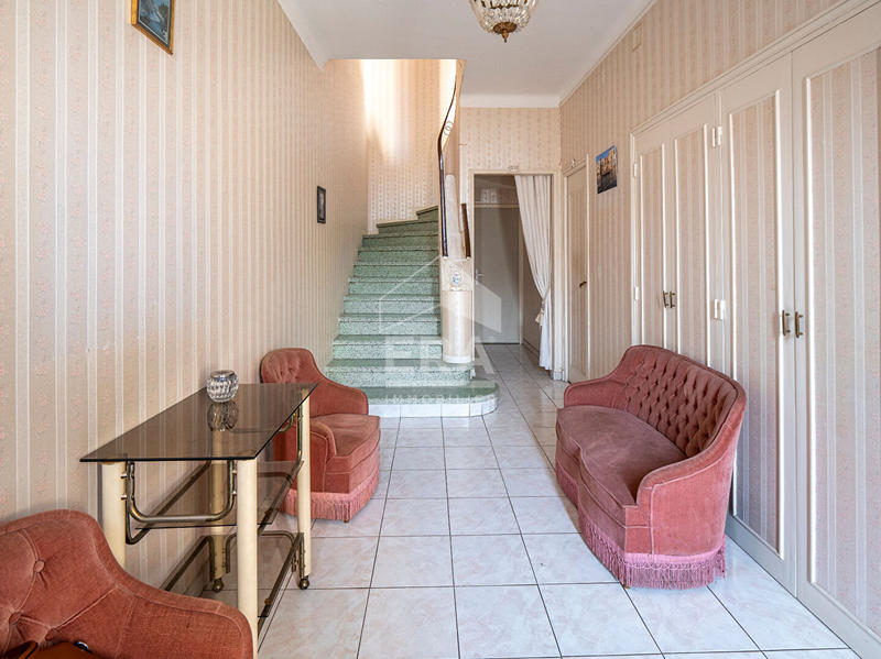 Maison - 170 m² - 8 pièces