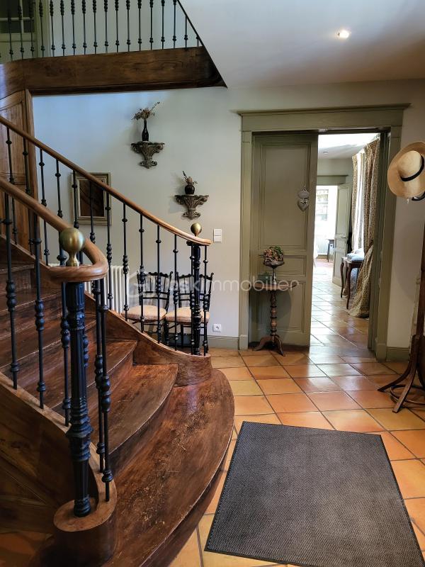 Château - 520 m² - 18 pièces