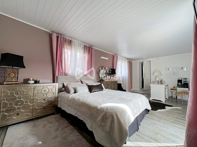 Maison - 190 m² - 6 pièces