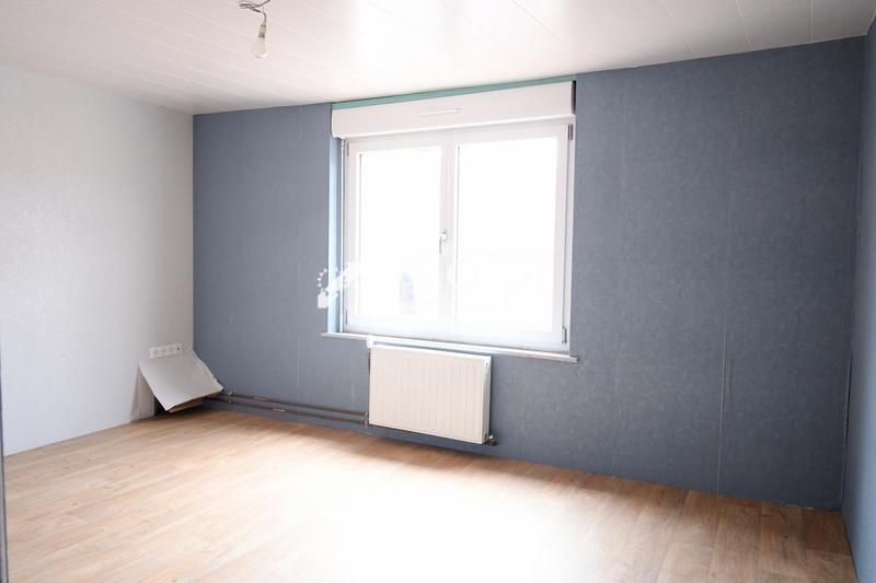 Maison - 92 m² - 6 pièces