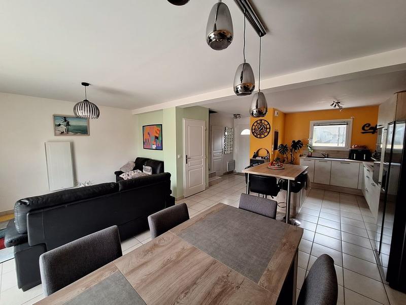 Maison - 92 m² - 4 pièces