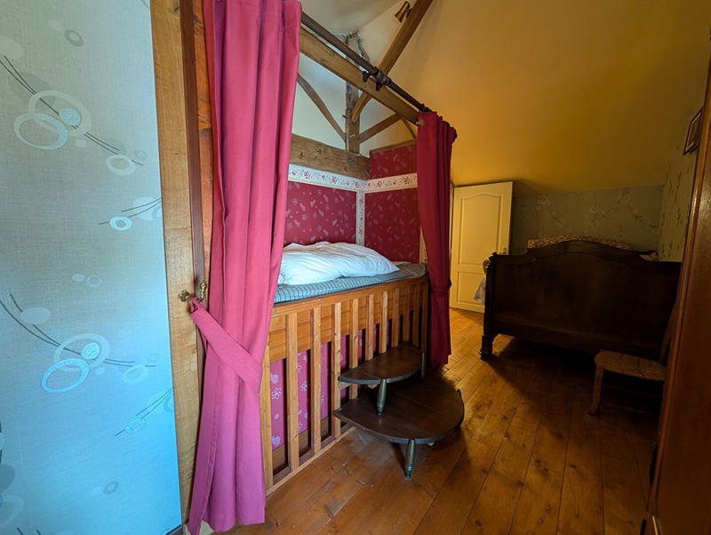 Maison - 260 m² - 7 pièces