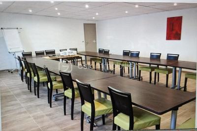 Local d'activité / Entrepôt - 976 m² - 7 pièces