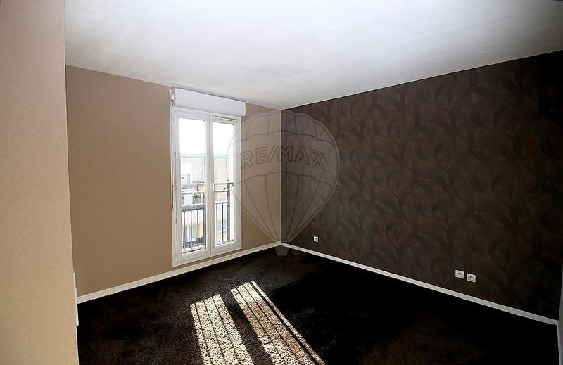 Appartement - 94 m² - 5 pièces