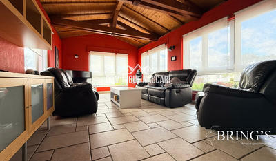 Maison - 180 m² - 6 pièces