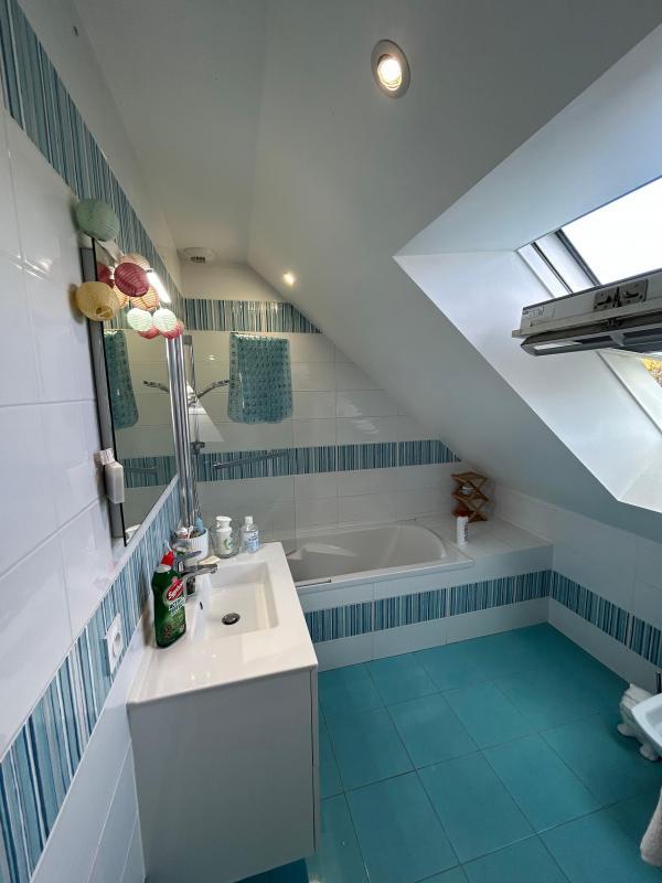 Maison - 111 m² - 6 pièces