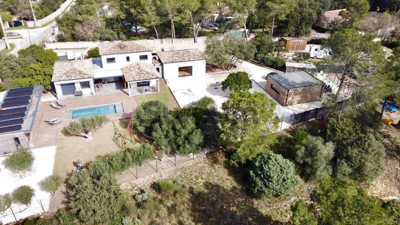 Villa - 220 m² - 7 pièces