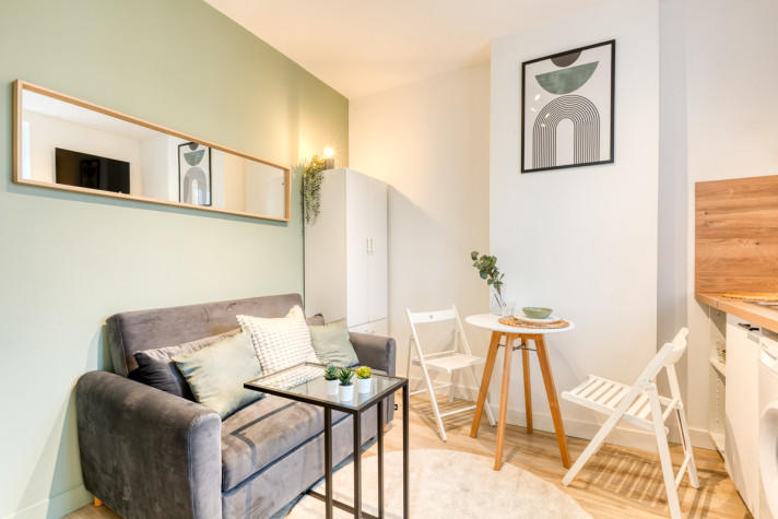 Studio - 14 m² - 1 pièce