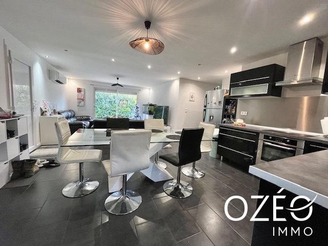 Maison - 105 m² - 5 pièces