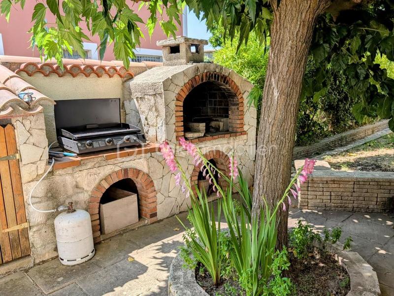 Pavillon - 190 m² - 6 pièces