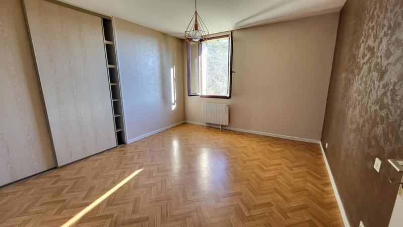 Maison - 168 m² - 6 pièces