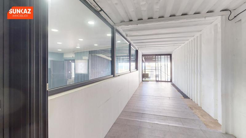 Local commercial - 120 m² - 1 pièce