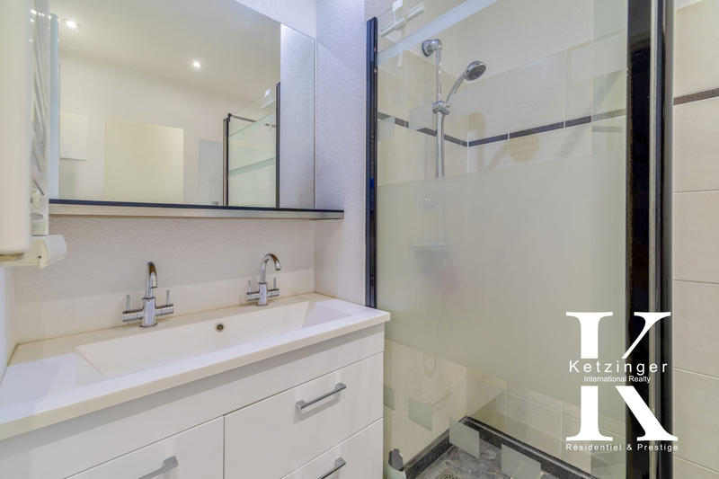 Duplex - 93 m² - 4 pièces