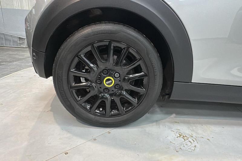 Mini 3 portes Hatch Electric F56 Bev Lci Cooper se 184 ch Edition Premium