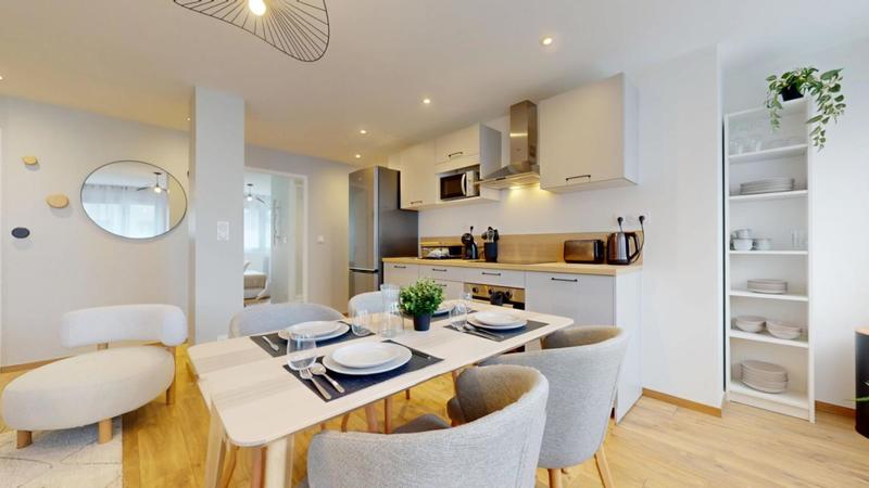 Appartement - 72 m² - 5 pièces