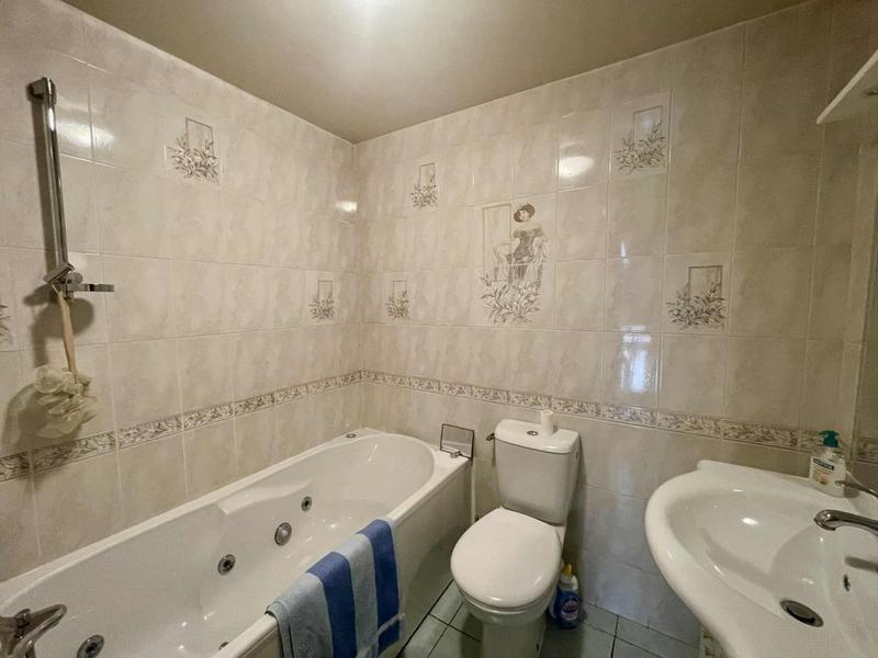 Maison - 195 m² - 7 pièces