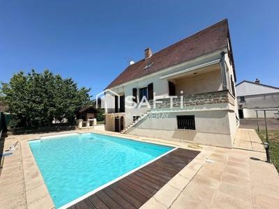 Maison - 180 m² - 6 pièces