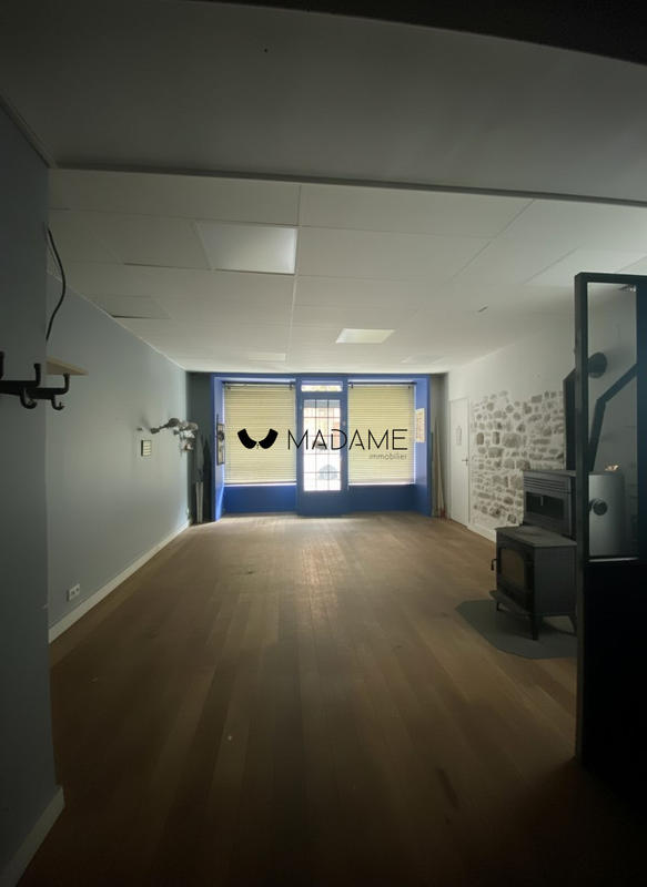 Local commercial - 77 m² - 3 pièces