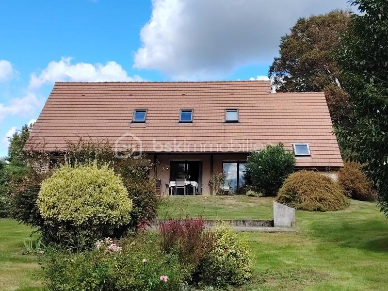 Maison - 155 m² - 6 pièces