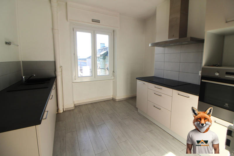 Appartement - 90 m² - 5 pièces