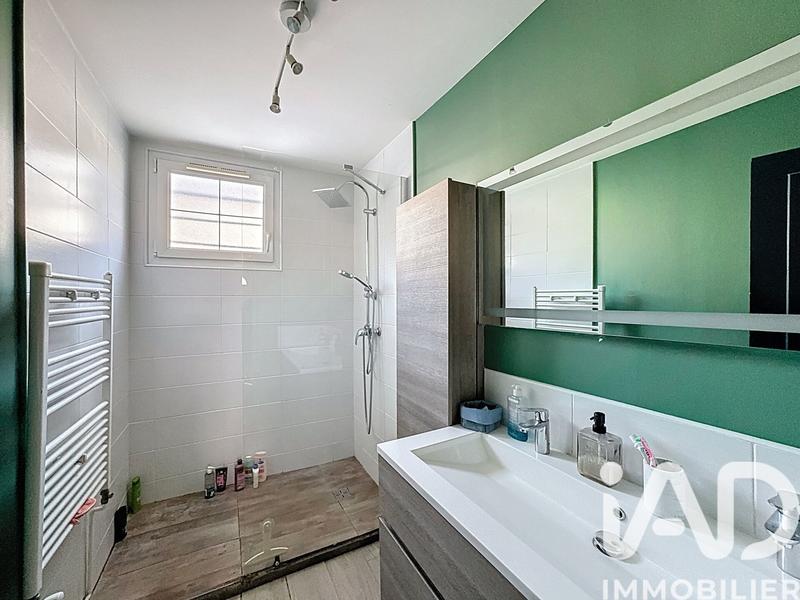 Maison - 157 m² - 8 pièces