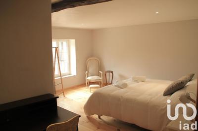 Maison - 340 m² - 9 pièces