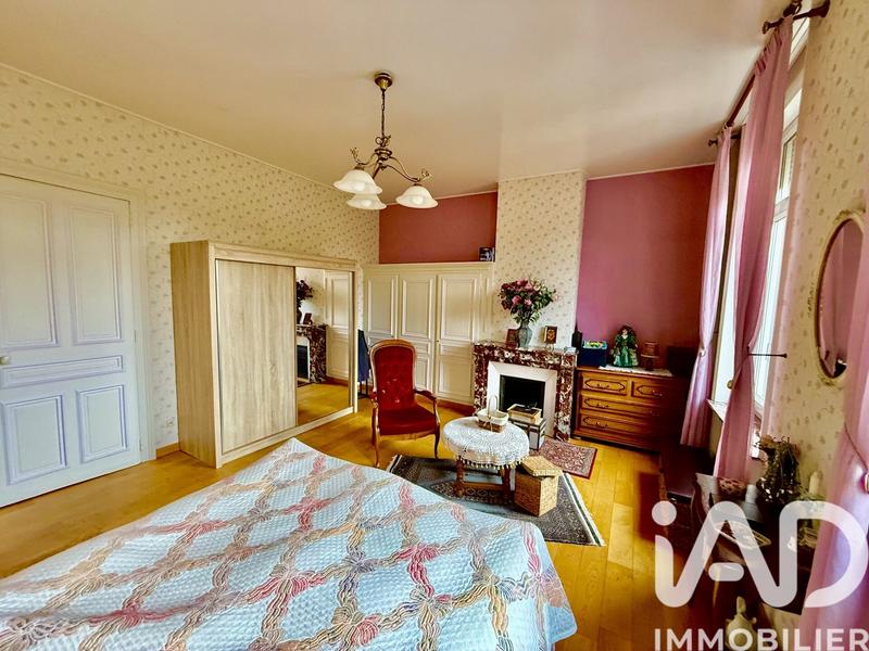 Maison de village - 316 m² - 8 pièces