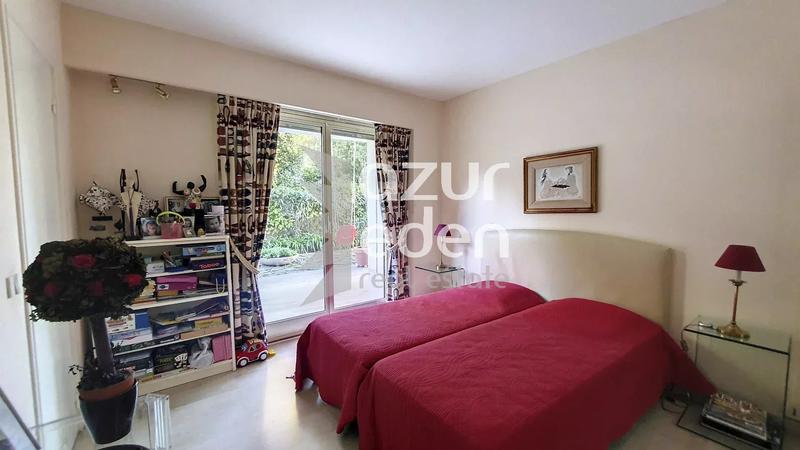 Appartement - 100 m² - 4 pièces