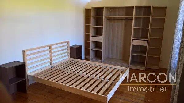 Maison - 428 m² - 18 pièces