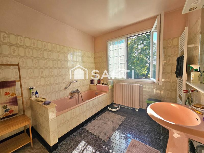 Maison - 165 m² - 6 pièces