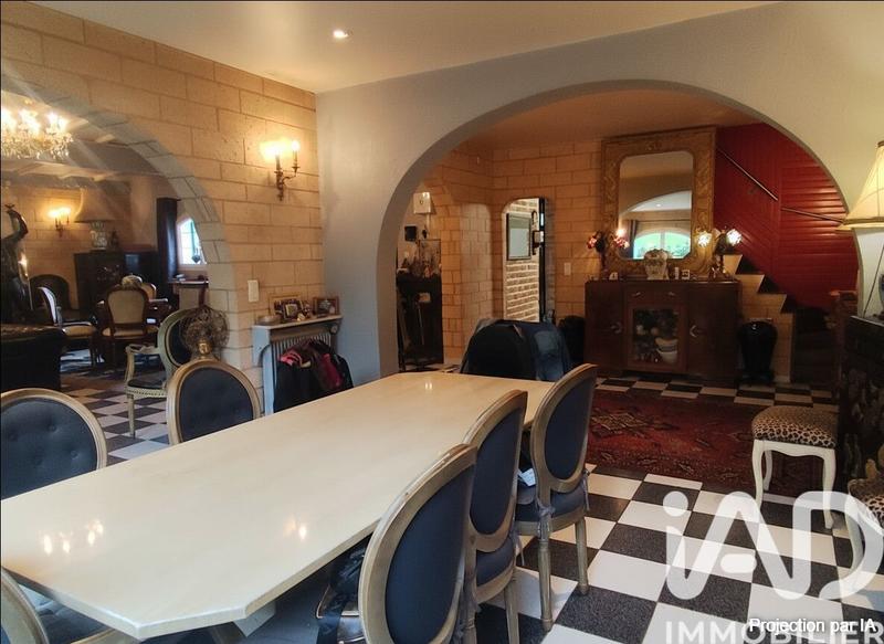 Maison - 193 m² - 7 pièces