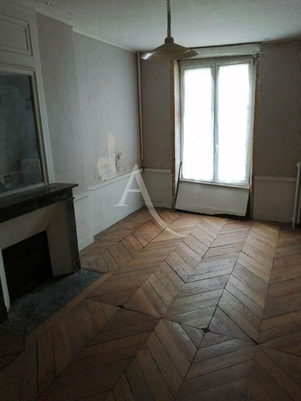 Maison - 170 m² - 8 pièces