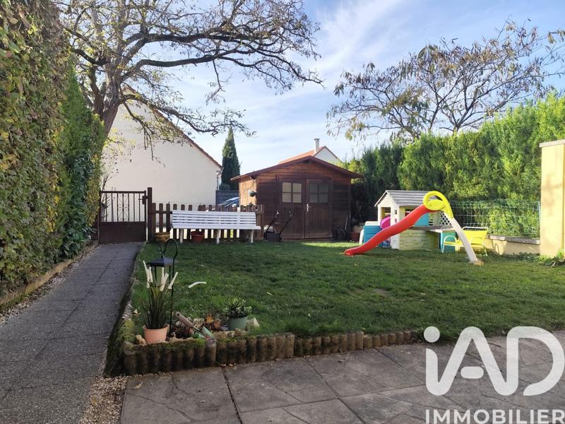 Maison - 93 m² - 4 pièces