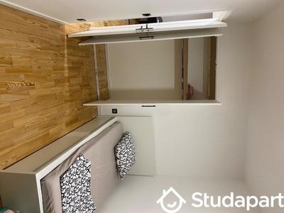 Chambre - 10 m² - 1 pièce