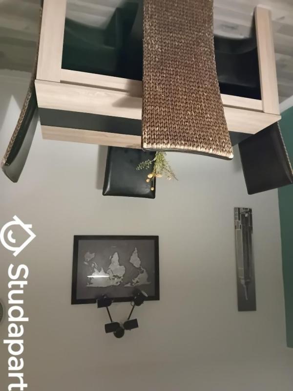 Chambre - 11 m² - 1 pièce