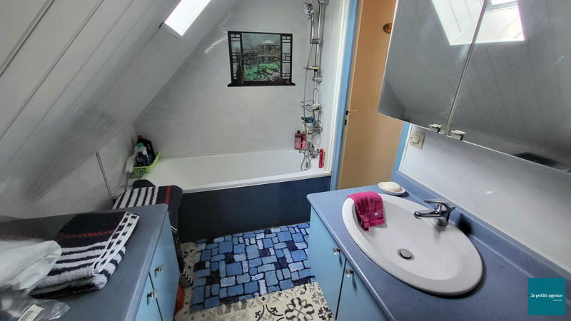 Maison - 90 m² - 4 pièces