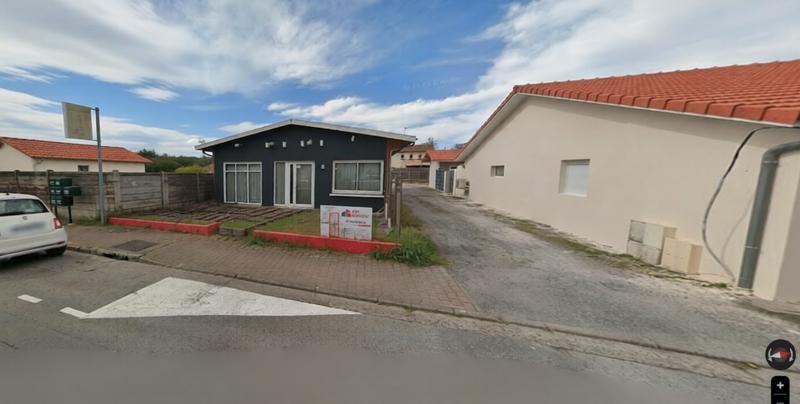 Local commercial - 143 m² - 5 pièces