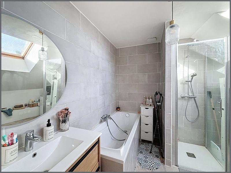 Maison - 80 m² - 4 pièces