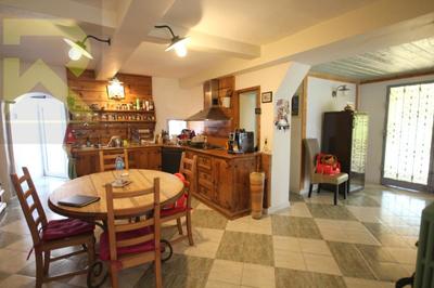 Propriété - 100 m² - 4 pièces