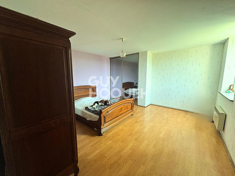 Maison - 263 m² - 6 pièces