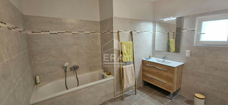 Maison - 174 m² - 6 pièces