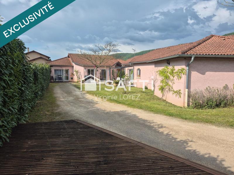 Maison - 270 m² - 11 pièces