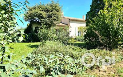 Propriété - 561 m² - 11 pièces